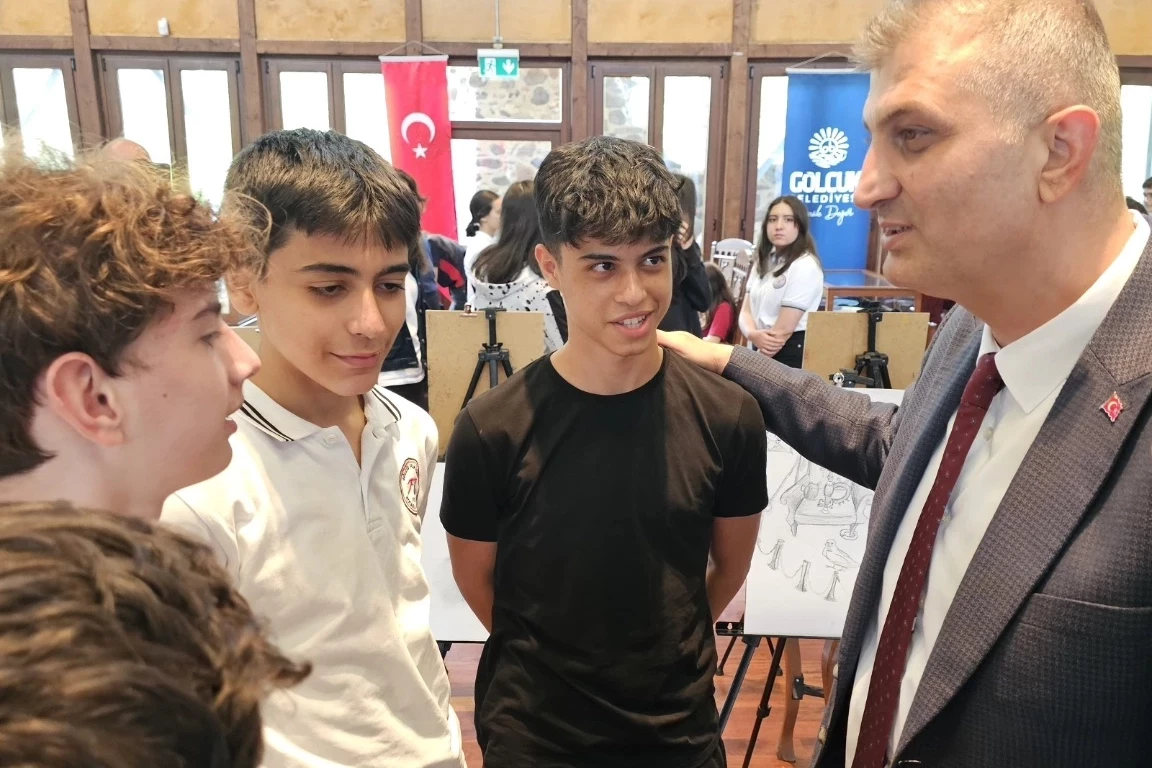 Kocaeli Gölcükteki tarihi yapılar öğrencilere ilham oldu