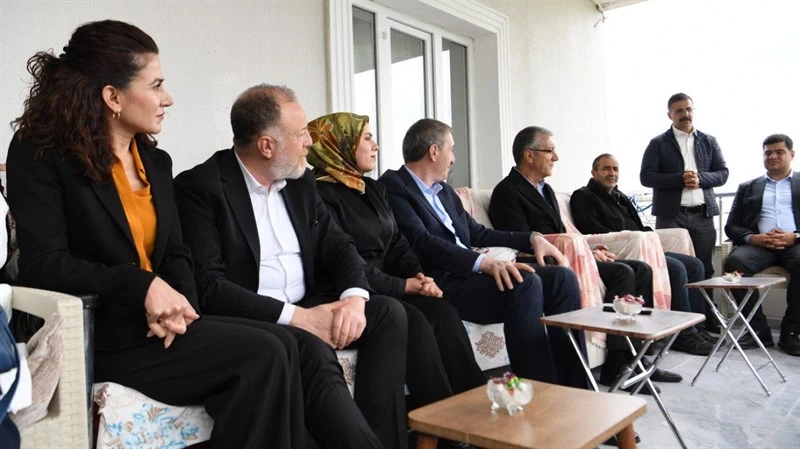 EŞ BAŞKANLARIMIZ, EŞ GENEL BAŞKANIMIZ BAKIRHAN İLE ÇİFTÇİLERİ ZİYARET ETTİ.