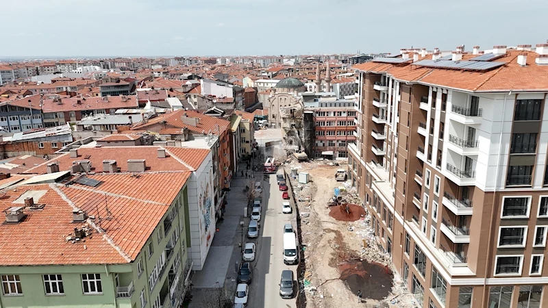KALEALTI CADDESİNDE GÜVENLİ ULAŞIM İÇİN KENTSEL DÖNÜŞÜM