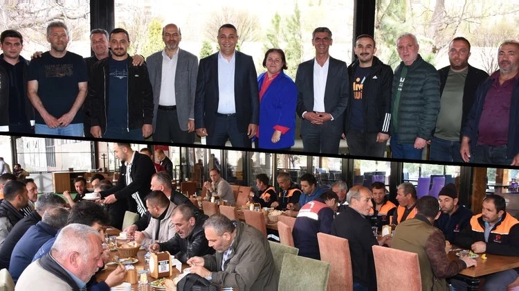 BAŞKANIMIZ,1 MAYIS EMEK VE DAYANIŞMA GÜNÜ’DE NÖBETÇİ OLARAK ÇALIŞAN İŞÇİLERİMİZLE BİR ARAYA GELDİ