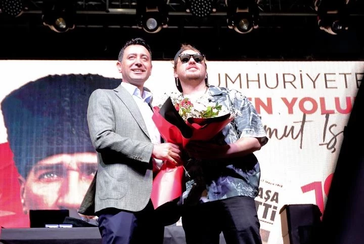 Bayraklı’da gençler Gençlik ve Spor Festivali’nde buluştu