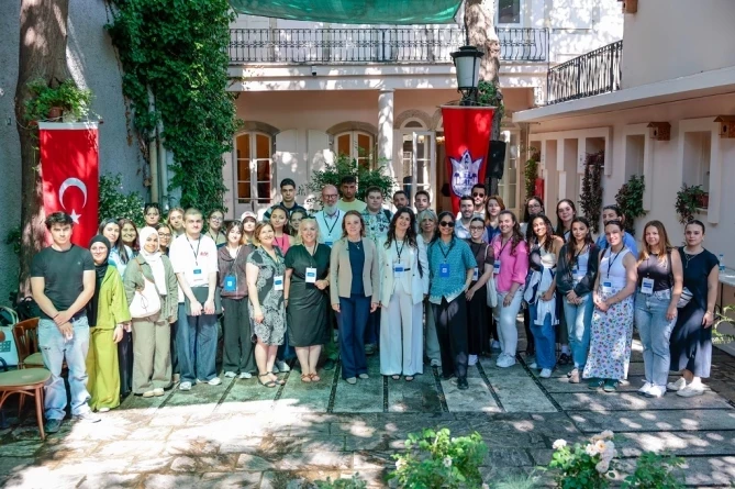 Başkan Mutlu Dünya Gençleriyle Buluştu