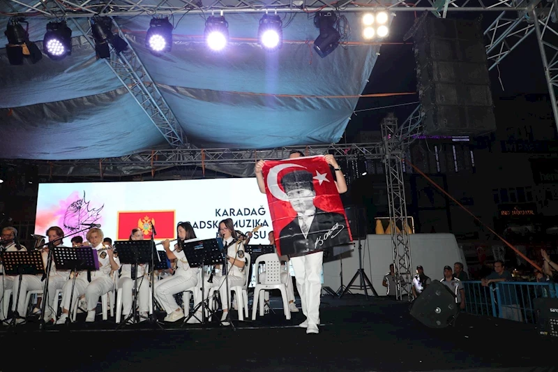 13’NCÜ İZMİT PİŞMANİYE, DANS VE MÜZİK FESTİVALİNE MUHTEŞEM FİNAL